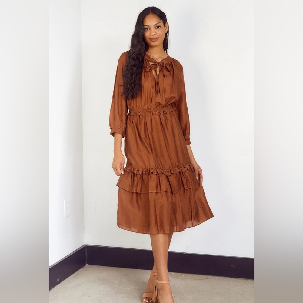 Current Air Tie Neck Tiered Midi Dress size medium